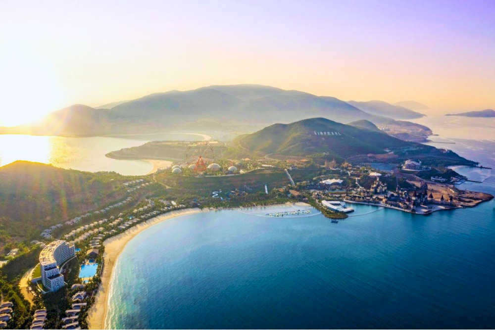 This island was long regarded as the largest jewel in Nha Trang Bay